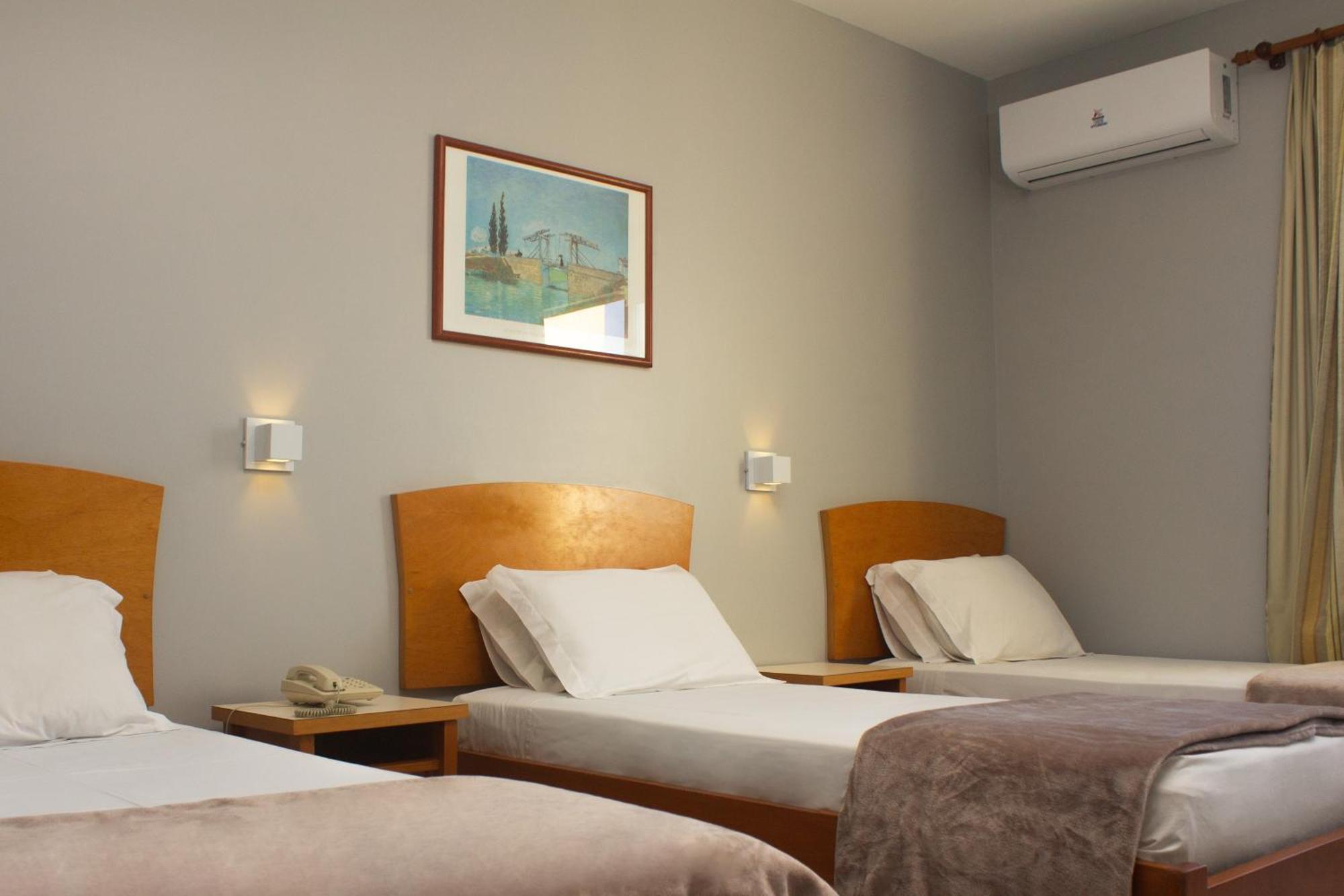 Hotel Cavera Alegrete Extérieur photo